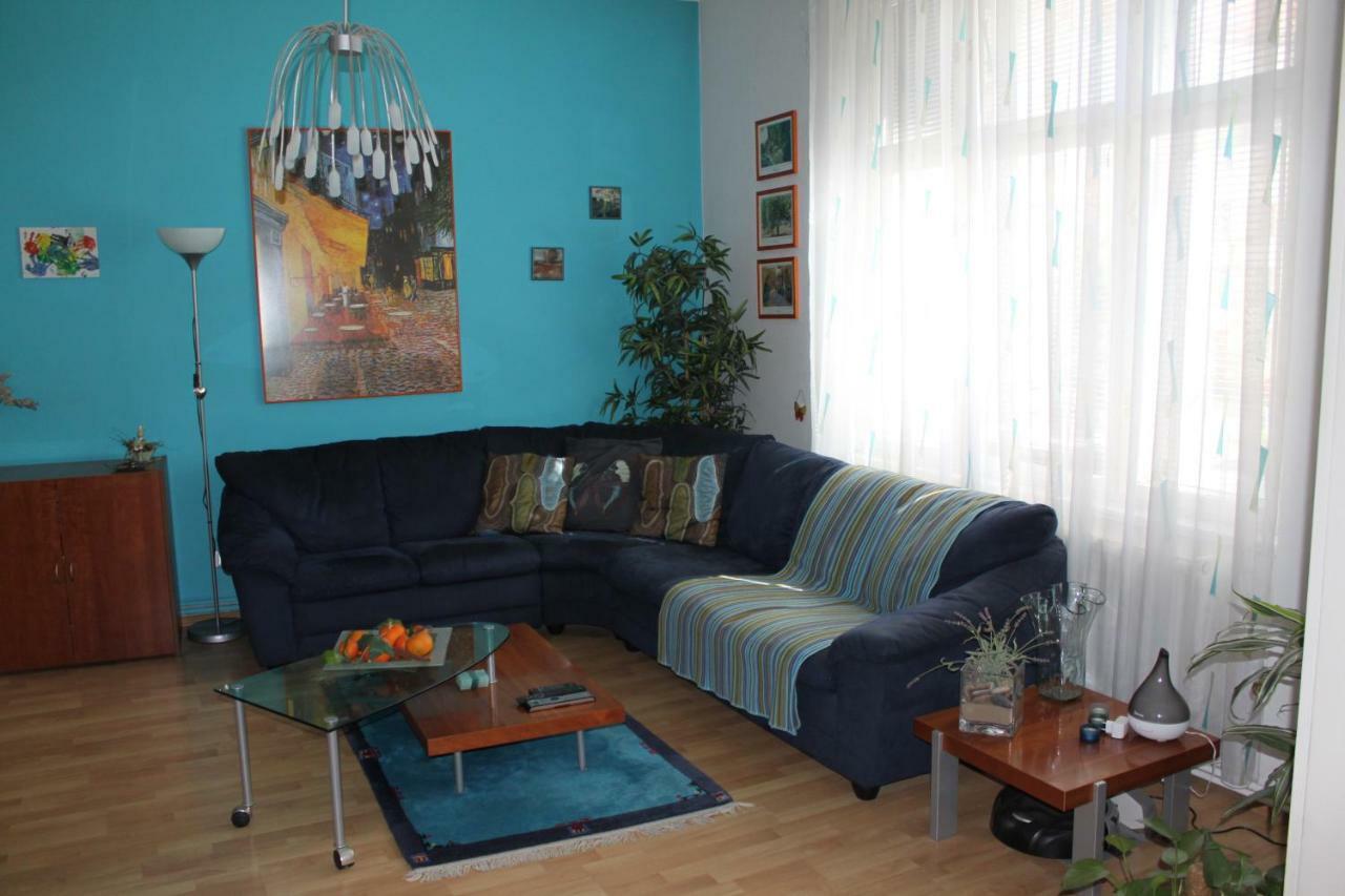 Cosy Apartment Under The Tower Prag Exterior foto